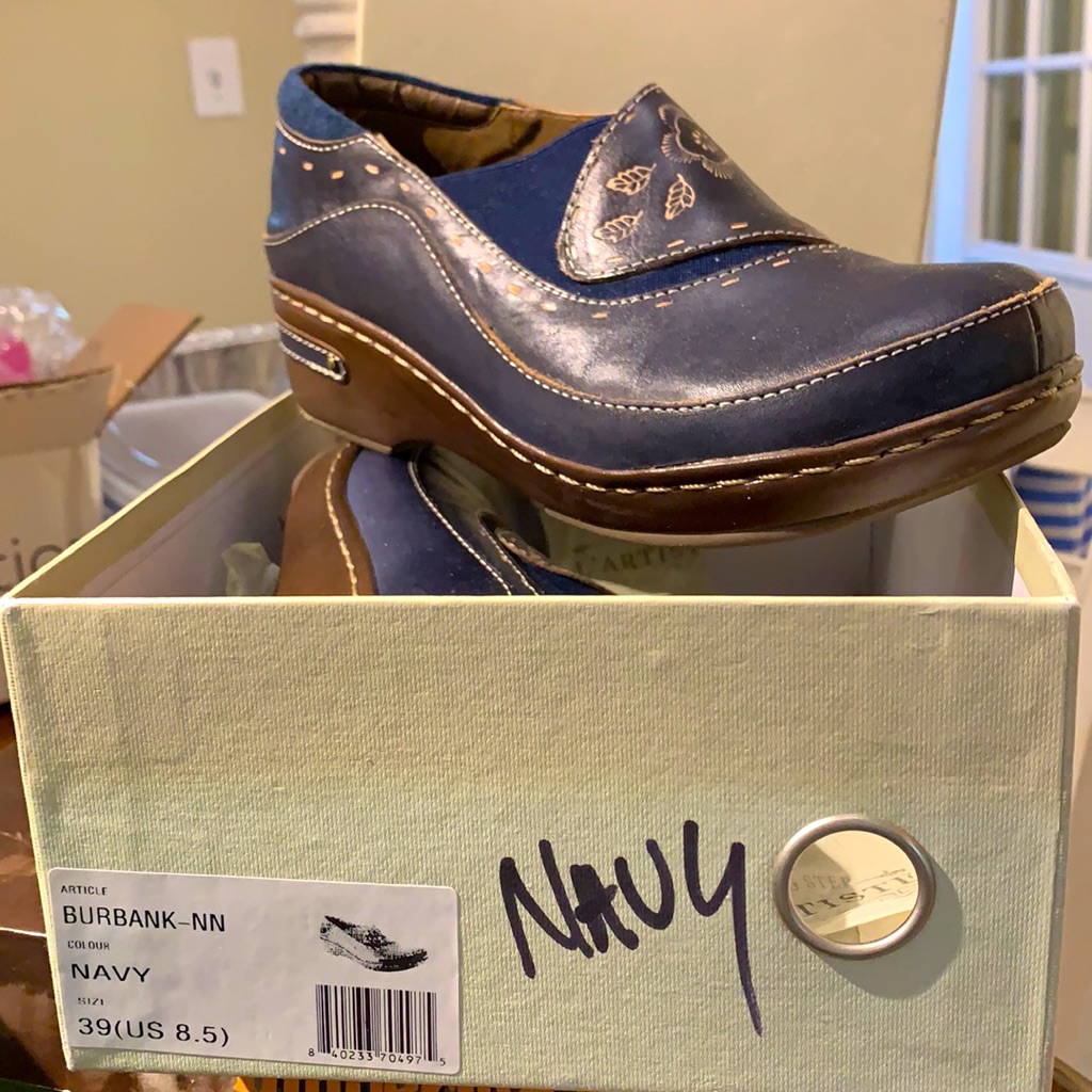 Navy Blue Spring Steps